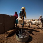 Livelihood outside El Fasher by UNAMID / Flickr Creative Commons - http://goo.gl/e0bSrM